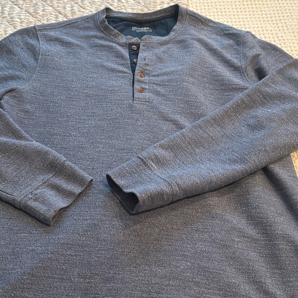 UNTUCKit Shirt